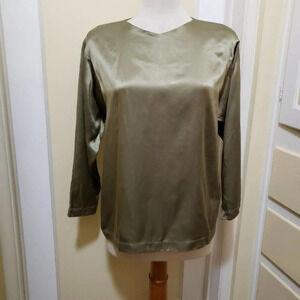 Olive Green Silk Pullover Top by Lisa Anne 1990s Medium